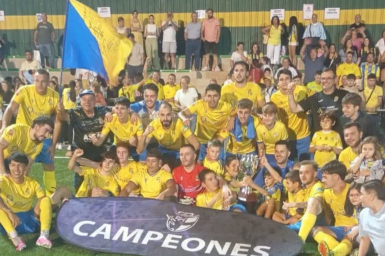EL_NAVAS_SE_HACE_CON_LA_COPA_PRESIDENTE_H